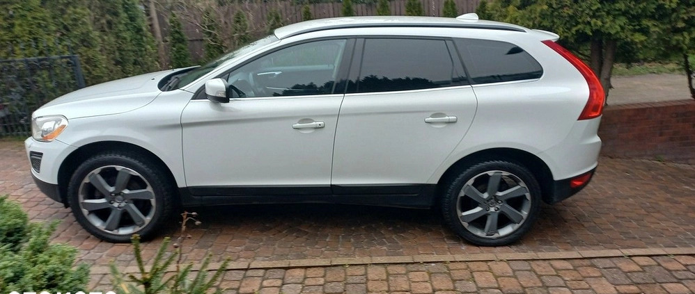 Volvo XC 60 cena 50900 przebieg: 246000, rok produkcji 2013 z Piaski małe 781